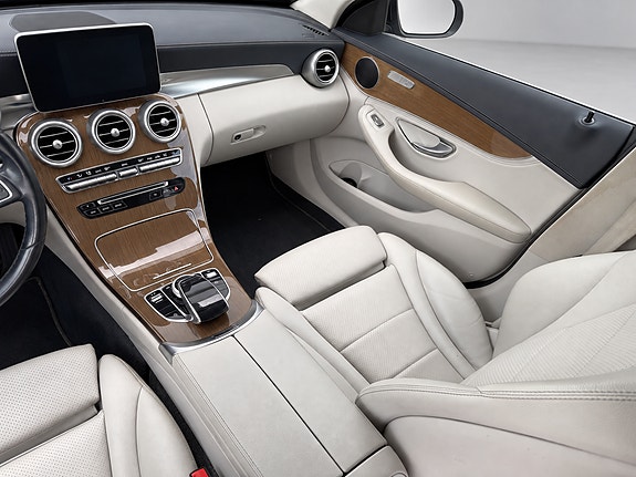 Mercedes-Benz C180 23 of 30