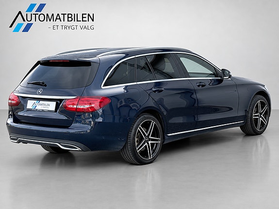 Mercedes-Benz C180 11 of 30