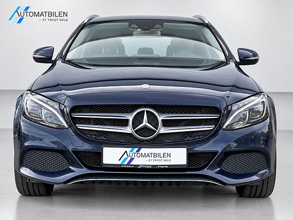 Mercedes-Benz C180 3 of 30