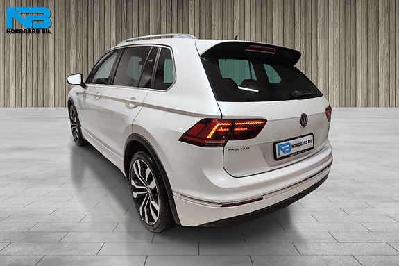 Volkswagen Tiguan 3 of 20
