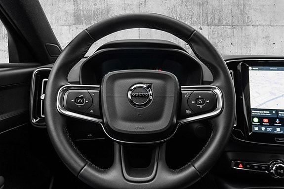 Volvo EX40 10 of 29