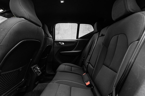 Volvo EX40 20 of 29