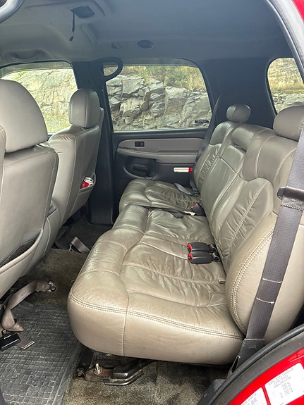 Chevrolet Tahoe 5 of 6