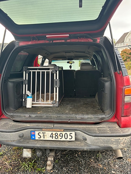 Chevrolet Tahoe 4 of 6