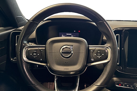 Volvo XC40 19 of 24