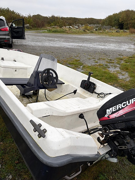 10 fots Terhi Microfun med 10 hk Mercury Viking 9 of 9