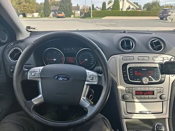 Ford Mondeo 9 of 14