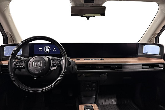 Honda e 6 of 25