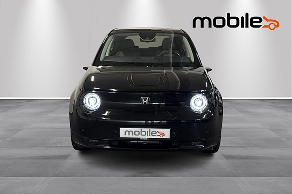 Honda e 18 of 25