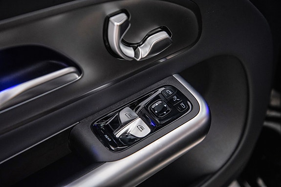 Mercedes-Benz GLB35 20 of 26