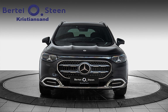 Mercedes-Benz GLB35 8 of 26