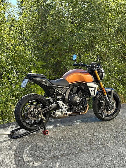 Suzuki GSX-8T 18 of 29
