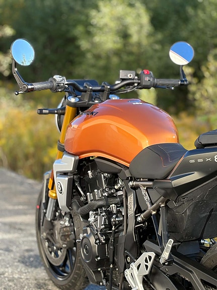 Suzuki GSX-8T 26 of 29