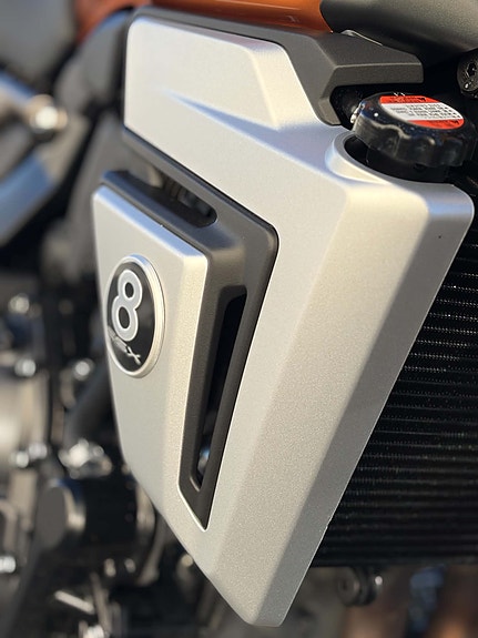 Suzuki GSX-8T 24 of 29