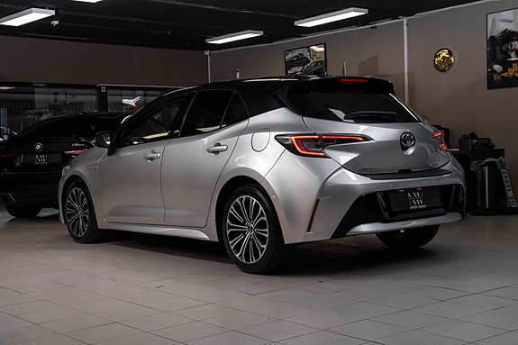 Toyota Corolla 6 of 27