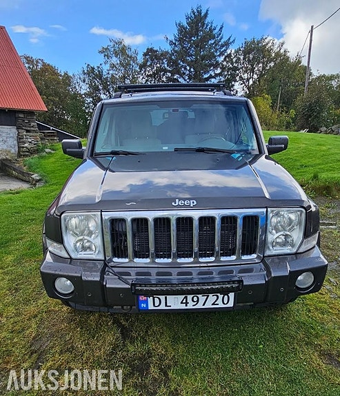 Jeep Commander 2 of 11