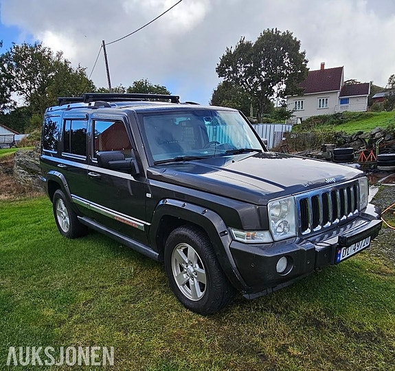 Jeep Commander 3 of 11