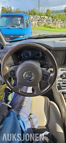 Jeep Commander 10 of 11