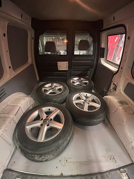 Volkswagen Caddy 4 of 15