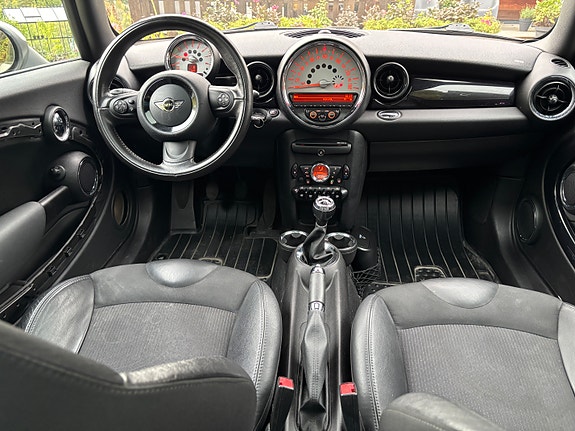 MINI Cooper 5 of 11