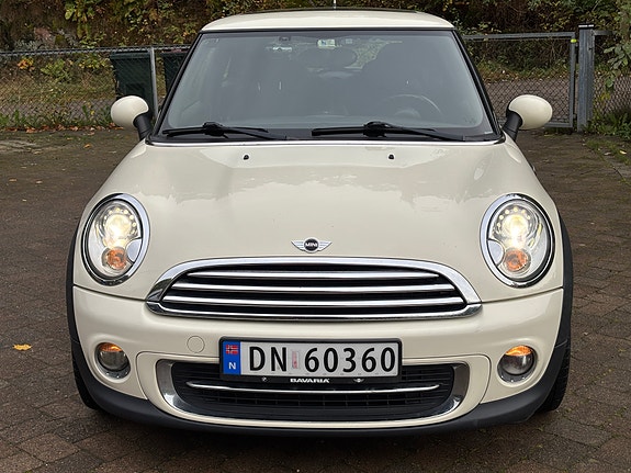 MINI Cooper 3 of 11
