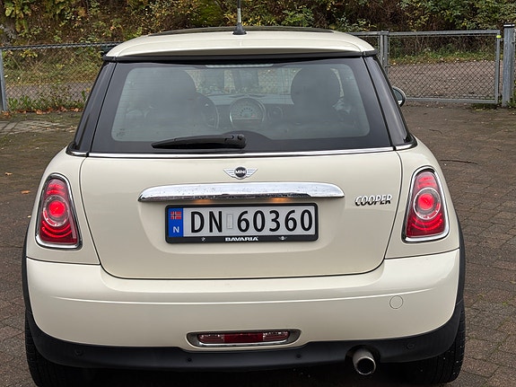 MINI Cooper 4 of 11