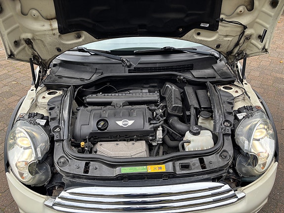 MINI Cooper 6 of 11