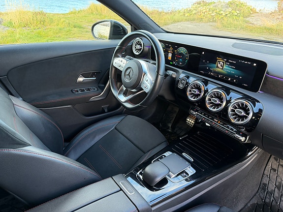 Mercedes-Benz A250 e 7 of 20