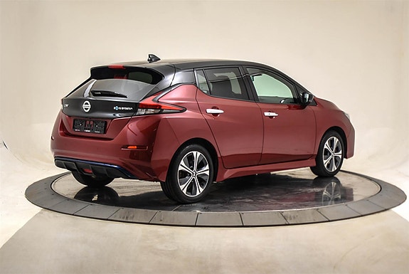 Nissan Leaf 7 of 30