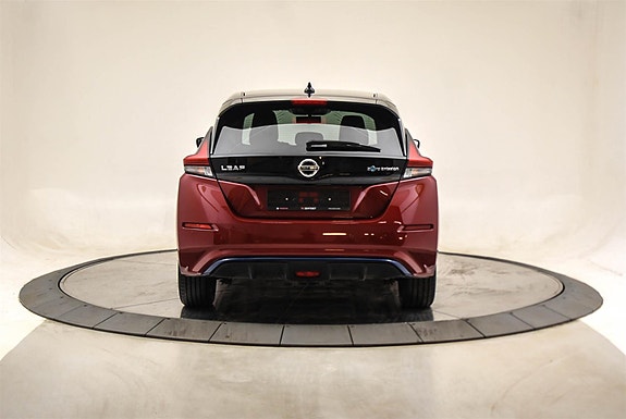 Nissan Leaf 4 of 30