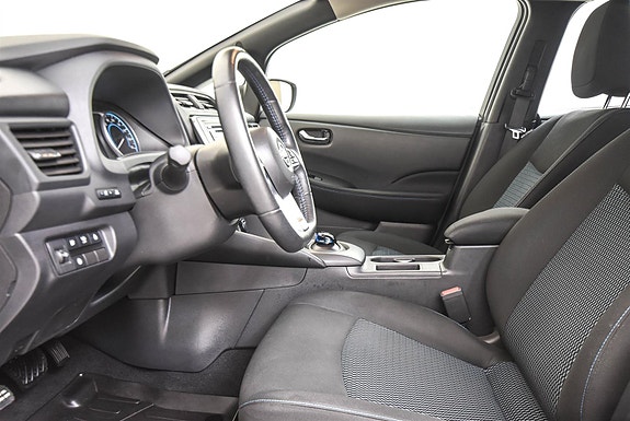 Nissan Leaf 11 of 27