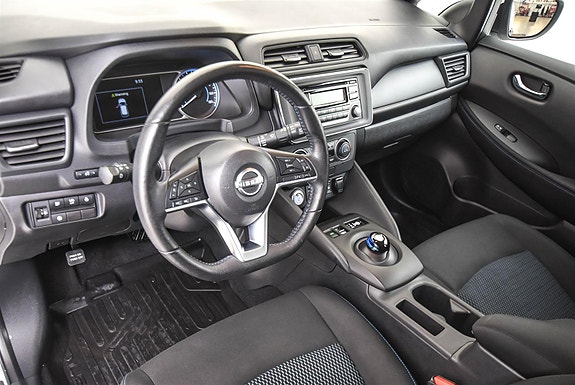 Nissan Leaf 12 of 27