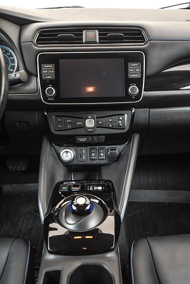 Nissan Leaf 23 of 27