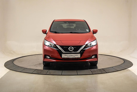 Nissan Leaf 8 of 27