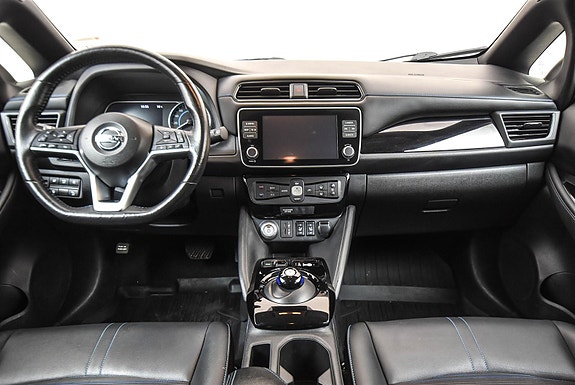 Nissan Leaf 24 of 27