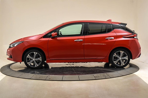 Nissan Leaf 2 of 27