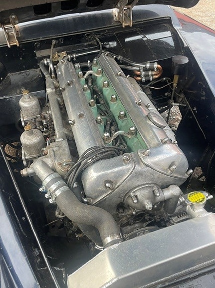 Jaguar XK150 3 of 6