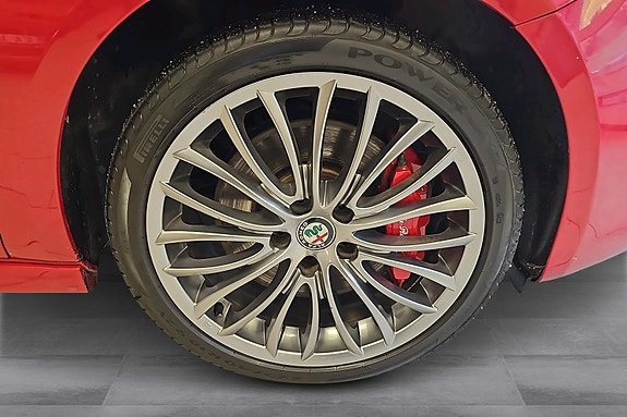 Alfa Romeo Giulietta 24 of 25