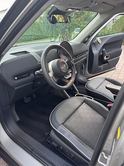 MINI Aceman SE 11 of 30