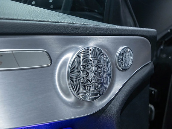 Mercedes-Benz C200 8 of 15