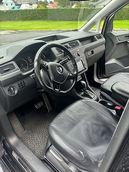 Volkswagen Caddy Maxi 11 of 15