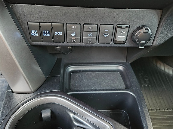 Toyota RAV4 19 of 28