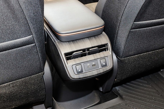 Nissan Ariya 18 of 30