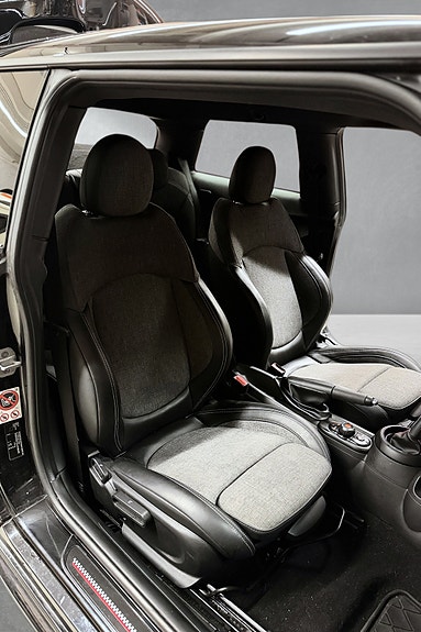 MINI John Cooper Works 19 of 25