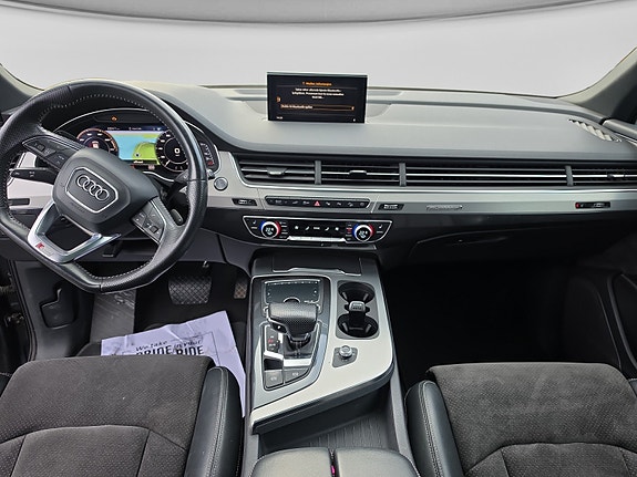 Audi Q7 10 of 20