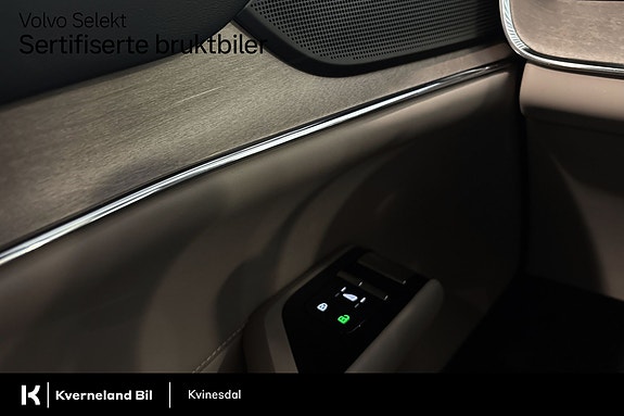 Volvo EX90 28 of 30