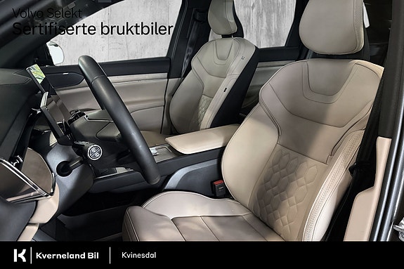 Volvo EX90 18 of 30