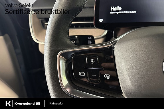 Volvo EX90 15 of 30