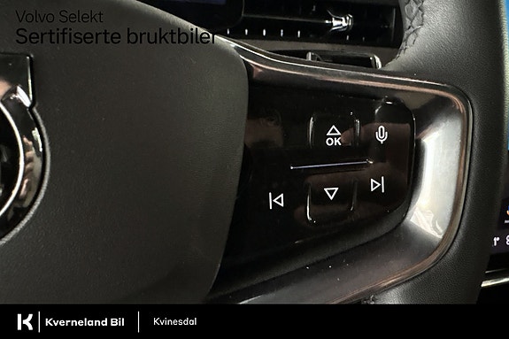 Volvo EX90 16 of 30
