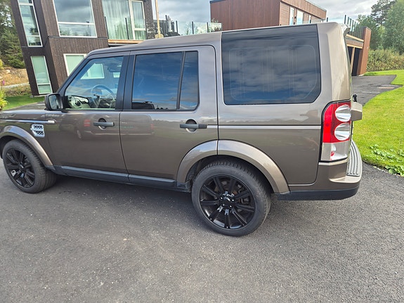 Land Rover Discovery 4 20 of 30